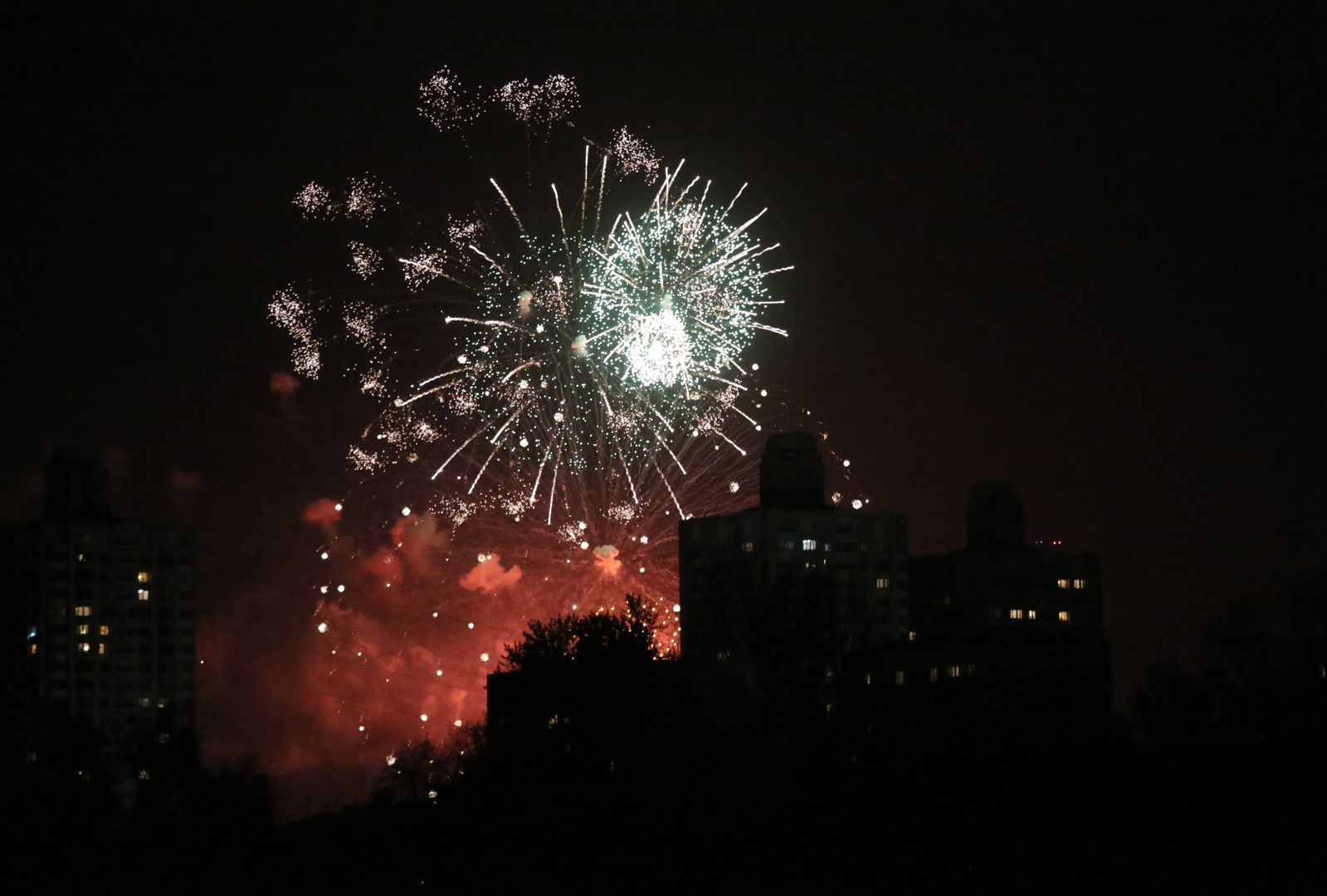 Салют на День Победы