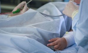 Девушка в больнице