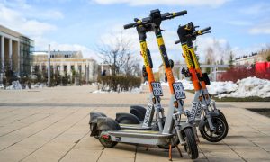 Самокат в городе