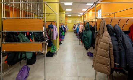 Раздевалка в школе