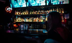 Бар с алкоголем