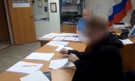 Приставы задержали должника