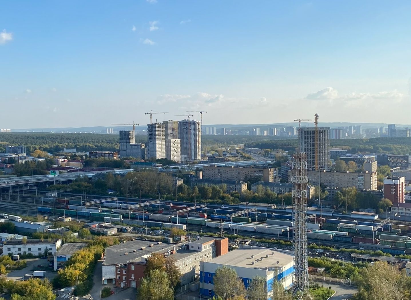 Вид на Екатеринбург с высоты