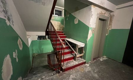 Подъезд в старом доме