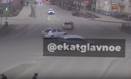 Последствия ДТП в Екатеринбурге