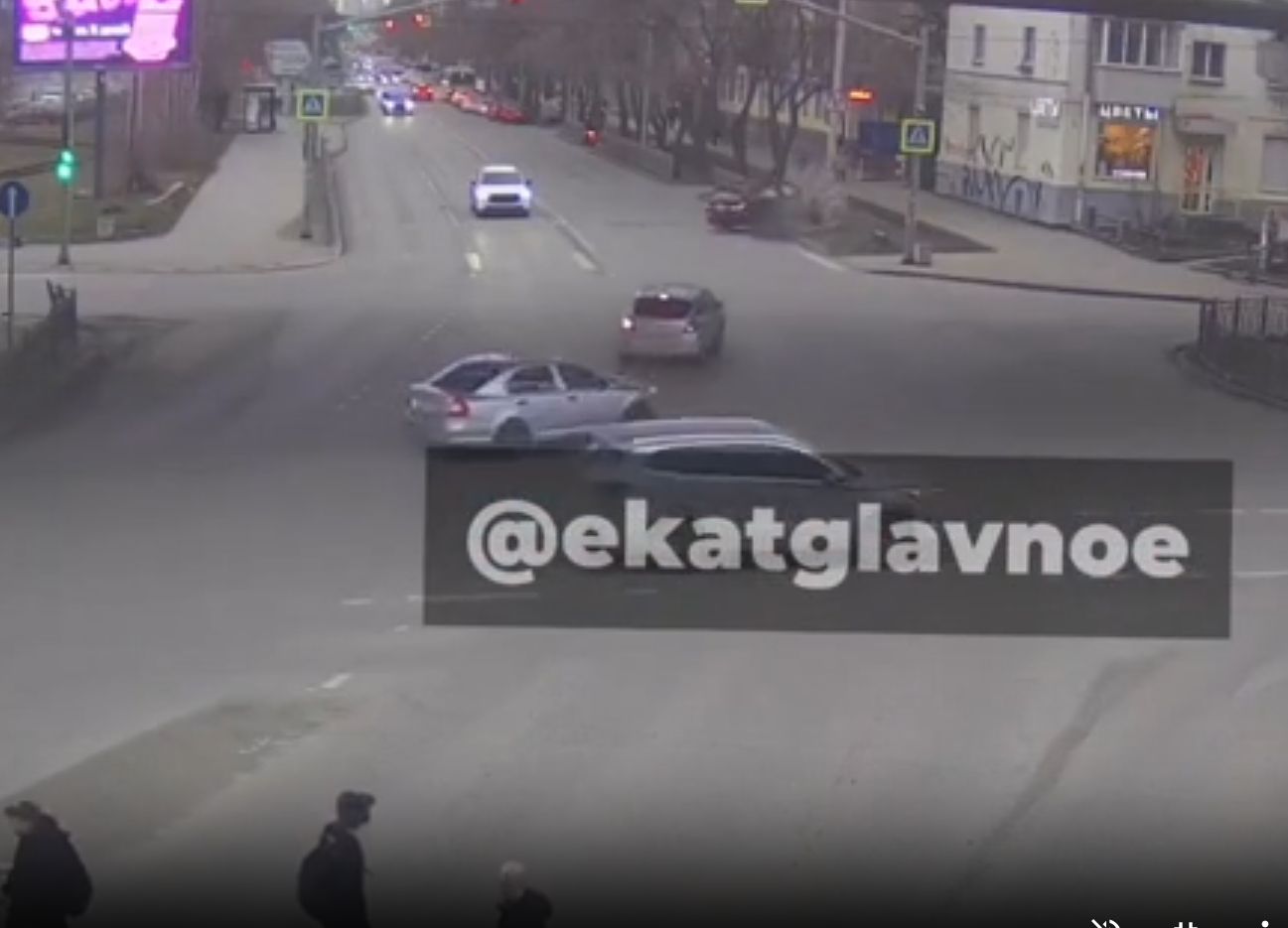 Последствия ДТП в Екатеринбурге