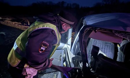 Сотрудники ГАИ на месте ДТП