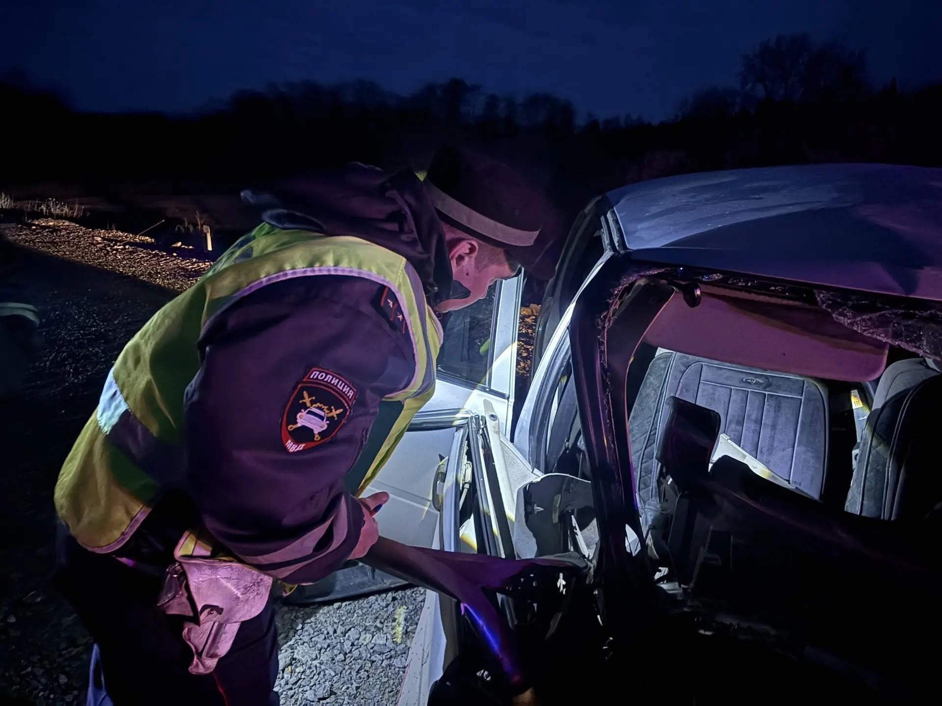 Сотрудники ГАИ на месте ДТП