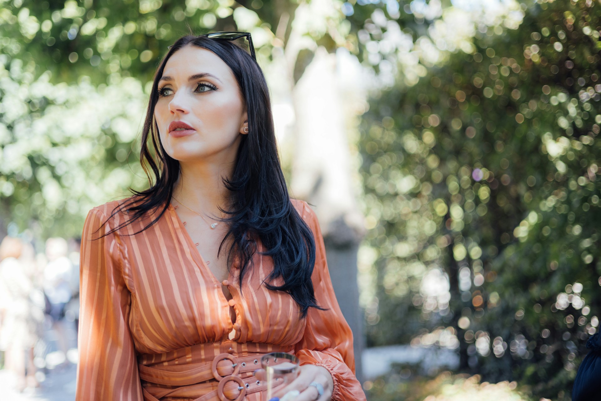 Платье с линиями