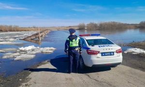 Затопленный из-за разлива мост