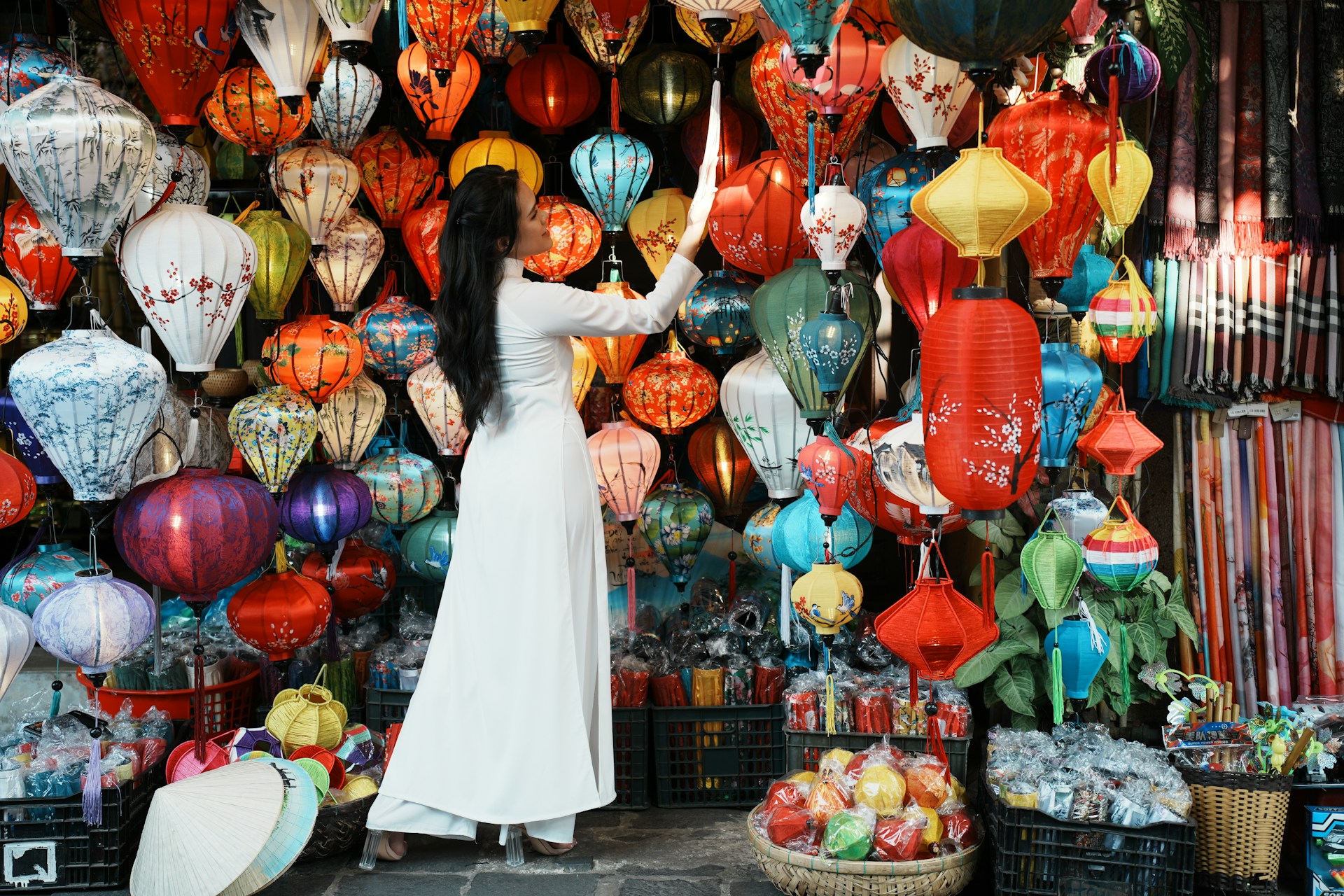 Девушка с шарами