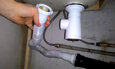 гофра под мойкой