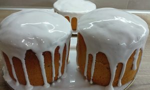 куличи в глазури