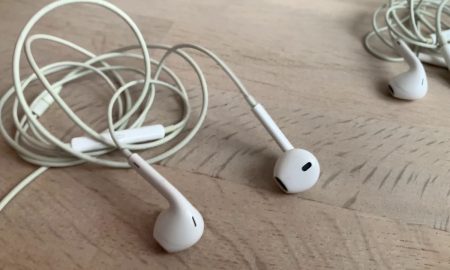проводные наушники