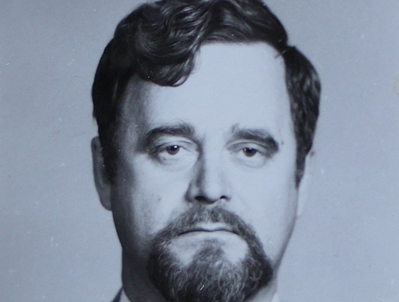 Экс-чиновник Эдуард Емельянов