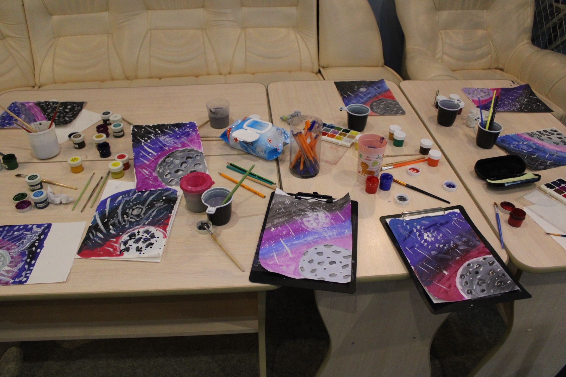 Осужденные нарисовали космос