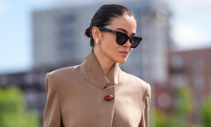 Девушка в очках