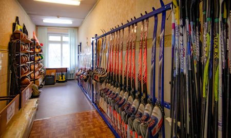 Лыжи и ботинки на хранении