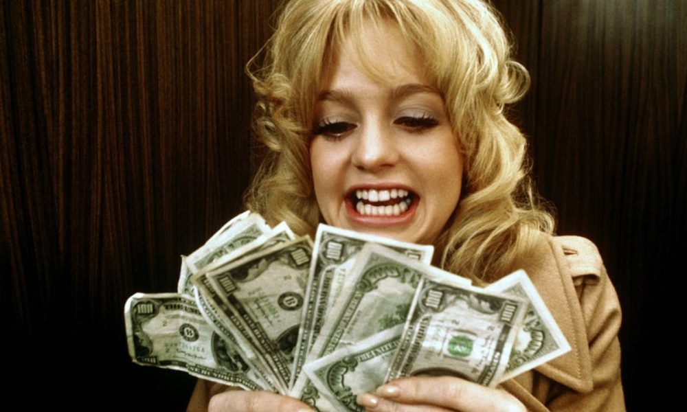 Женщина с деньгами