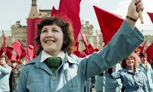 Советская девушка