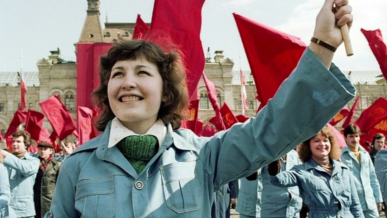 Советская девушка