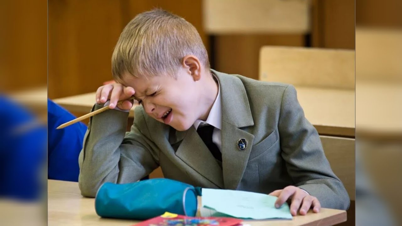 Школьник устал