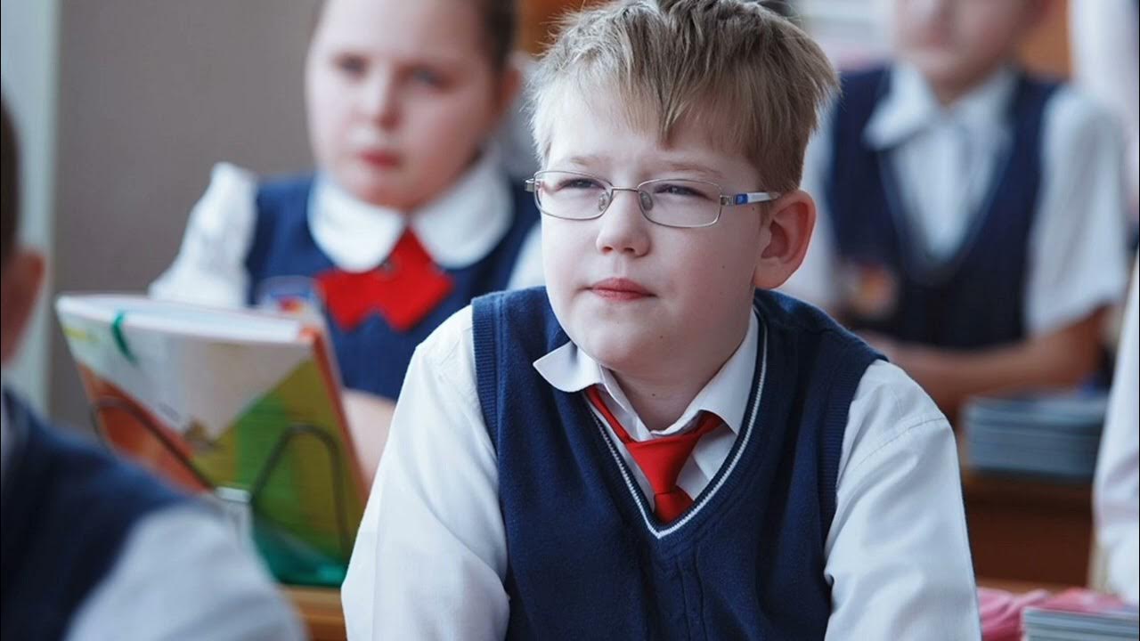 Школьник за партой