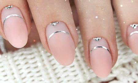 Линии на маникюре