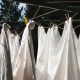 Белье висит