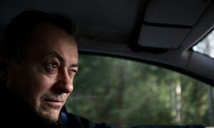 Мужчина за рулем