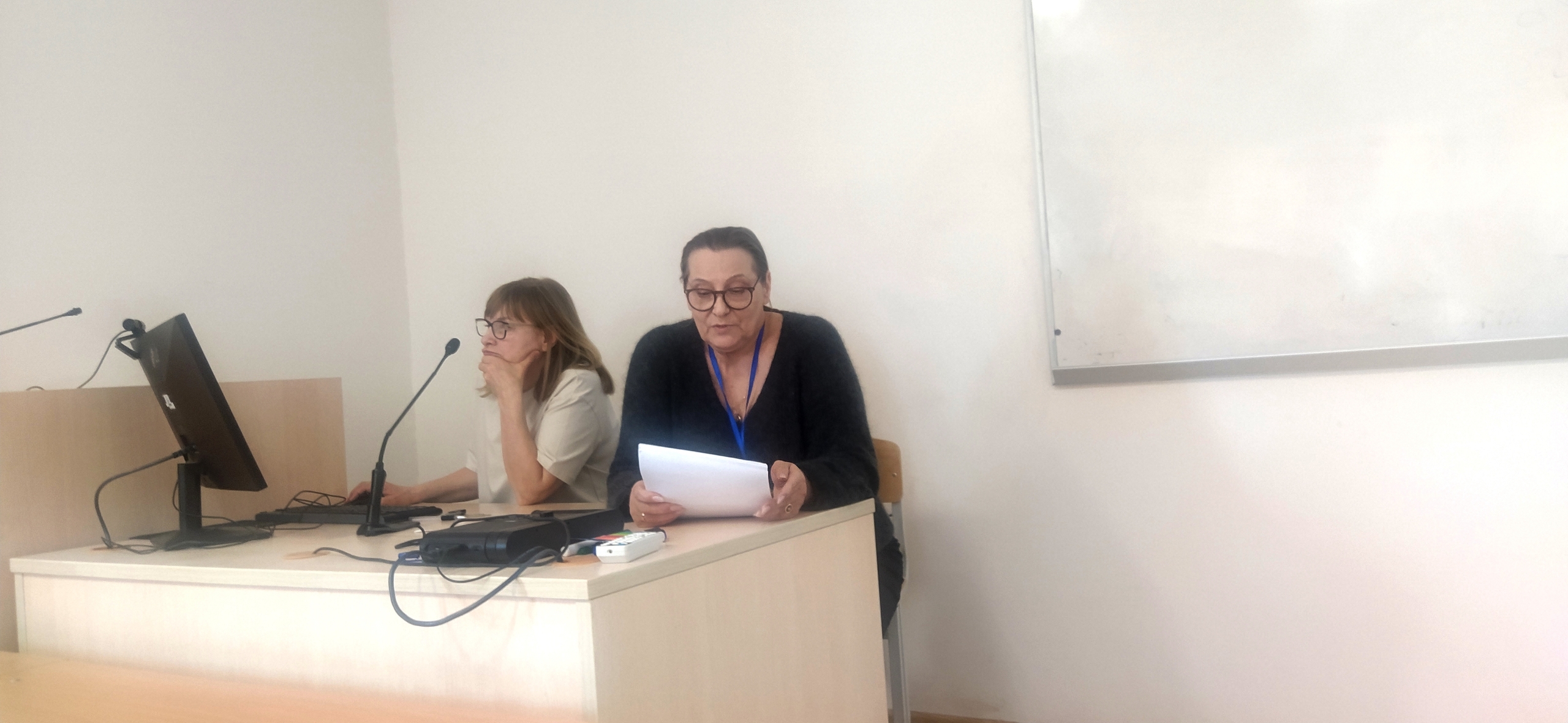 Научные сотрудники