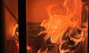 Горящие вещи вблизи