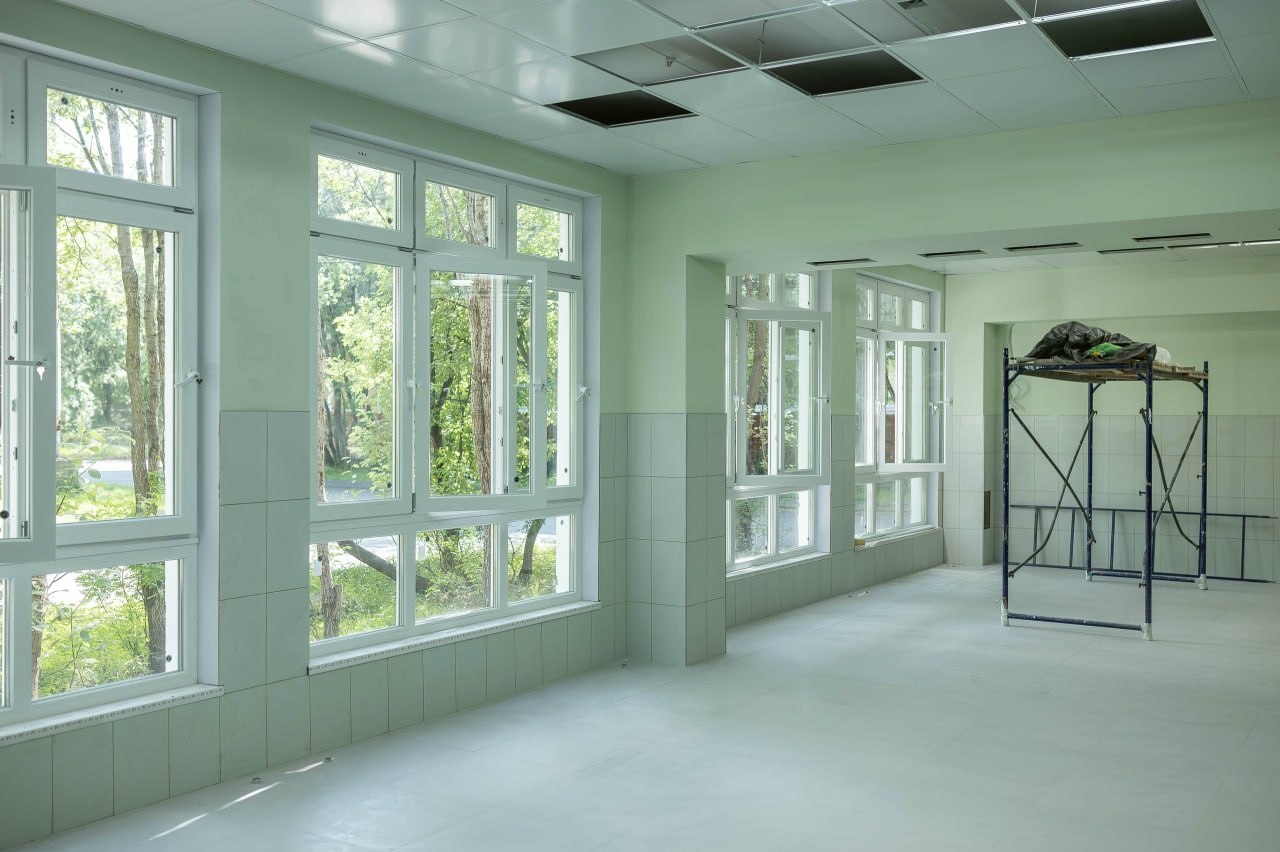 Потолок комнаты