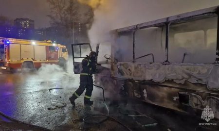 В Екатеринбурге сгорел автобус