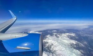 Турбина самолета в полете