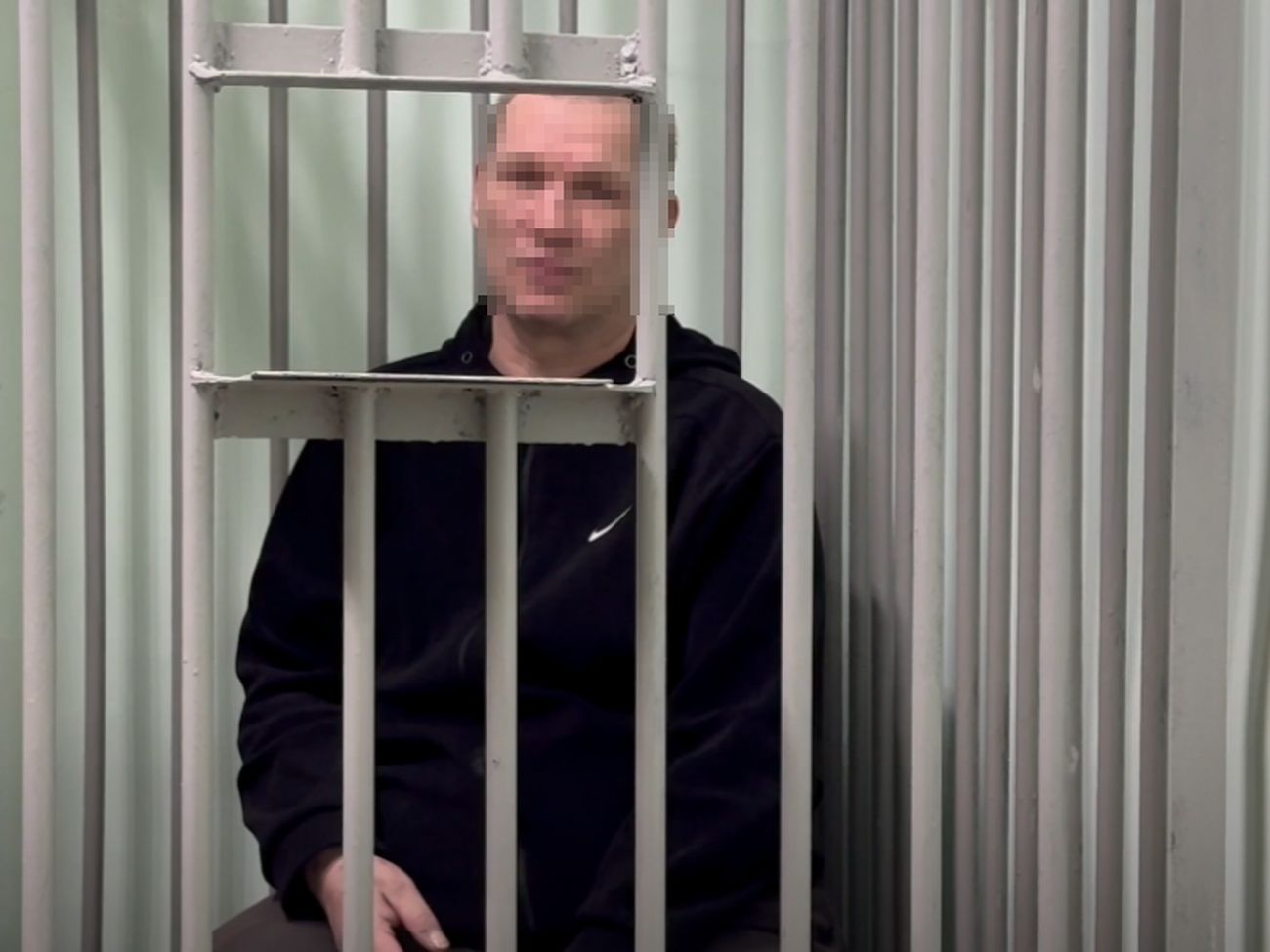 Подозреваемый в краже мужчина