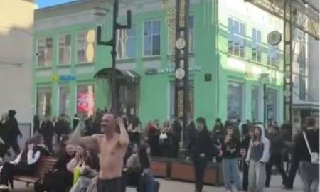 Танцующий екатеринбуржец