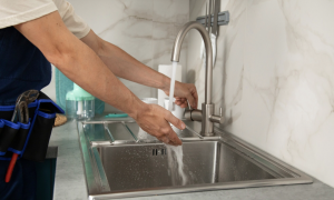 Кран с водой