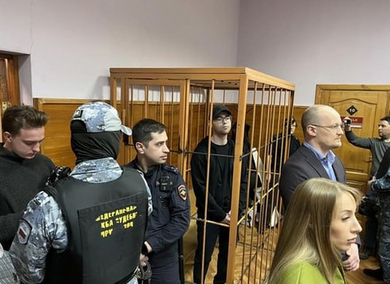 Денис Аллаяров в суде