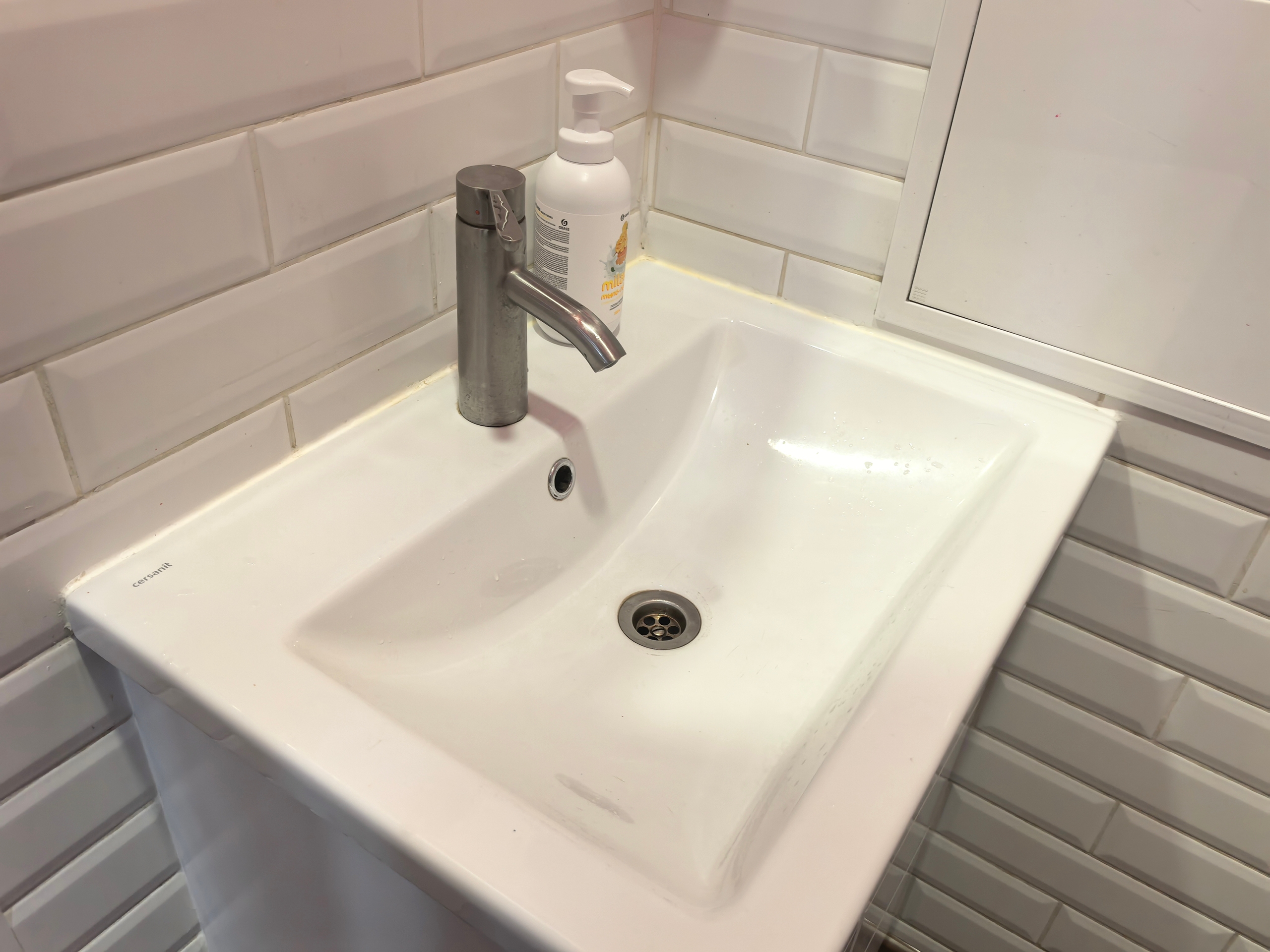 Раковина в ванной