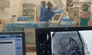 Медики перед операцией