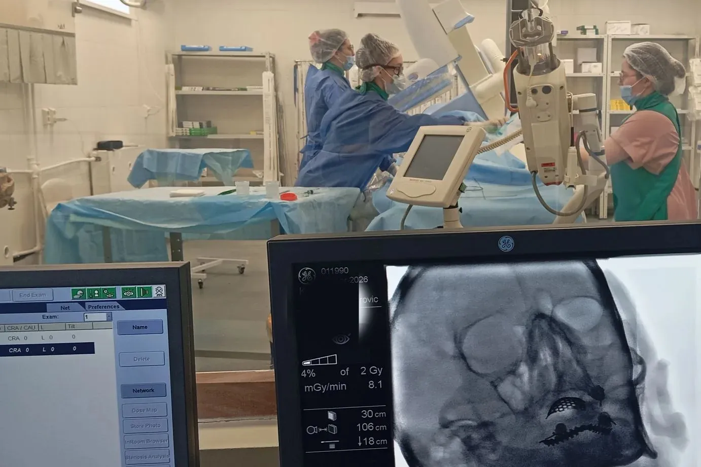 Медики перед операцией