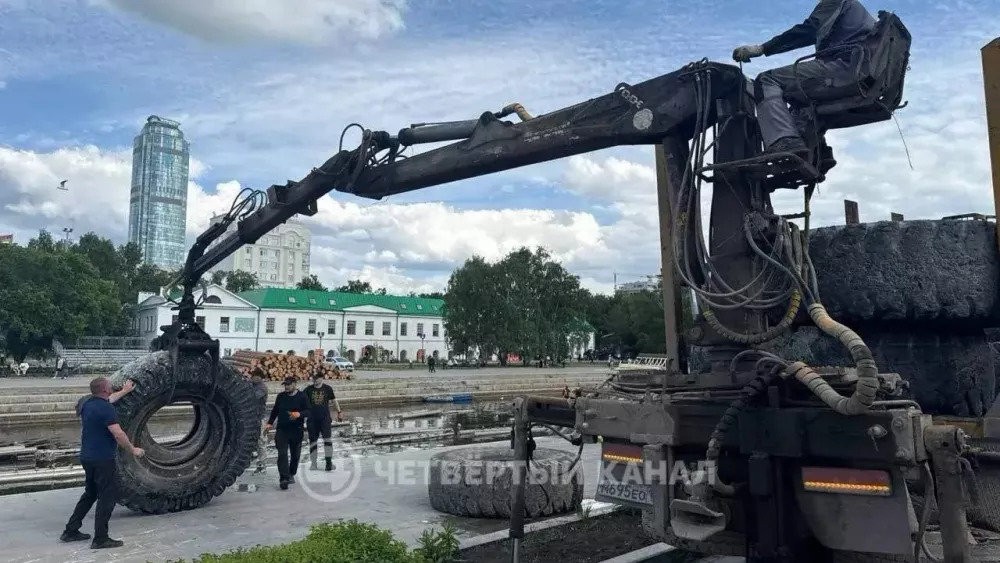 Строительство трассы суперэндуро в Екатеринбурге.