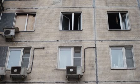 Окно жилого дома