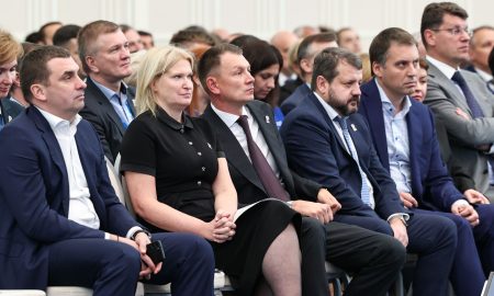 Депутаты