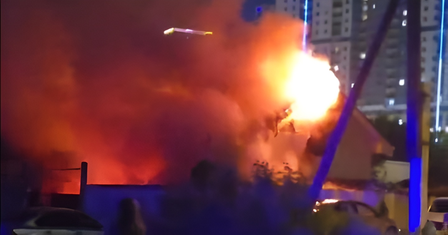 Пожар в бане на улице Огарева в Екатеринбурге, 31 мая 2026 года