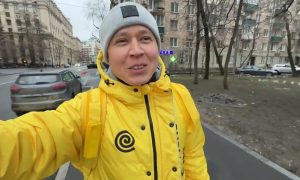 Курьер Яндекса.