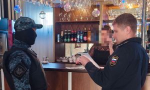 Приставы пришли в кафе