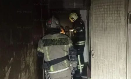 Спасатели на пожаре