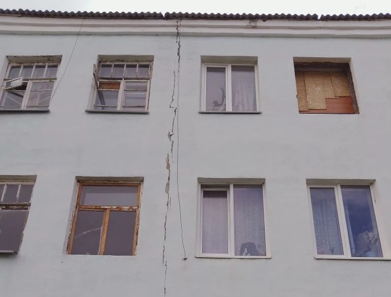 Дом 9 по переулку Буденного в городе Сухой Лог в Свердловской области.